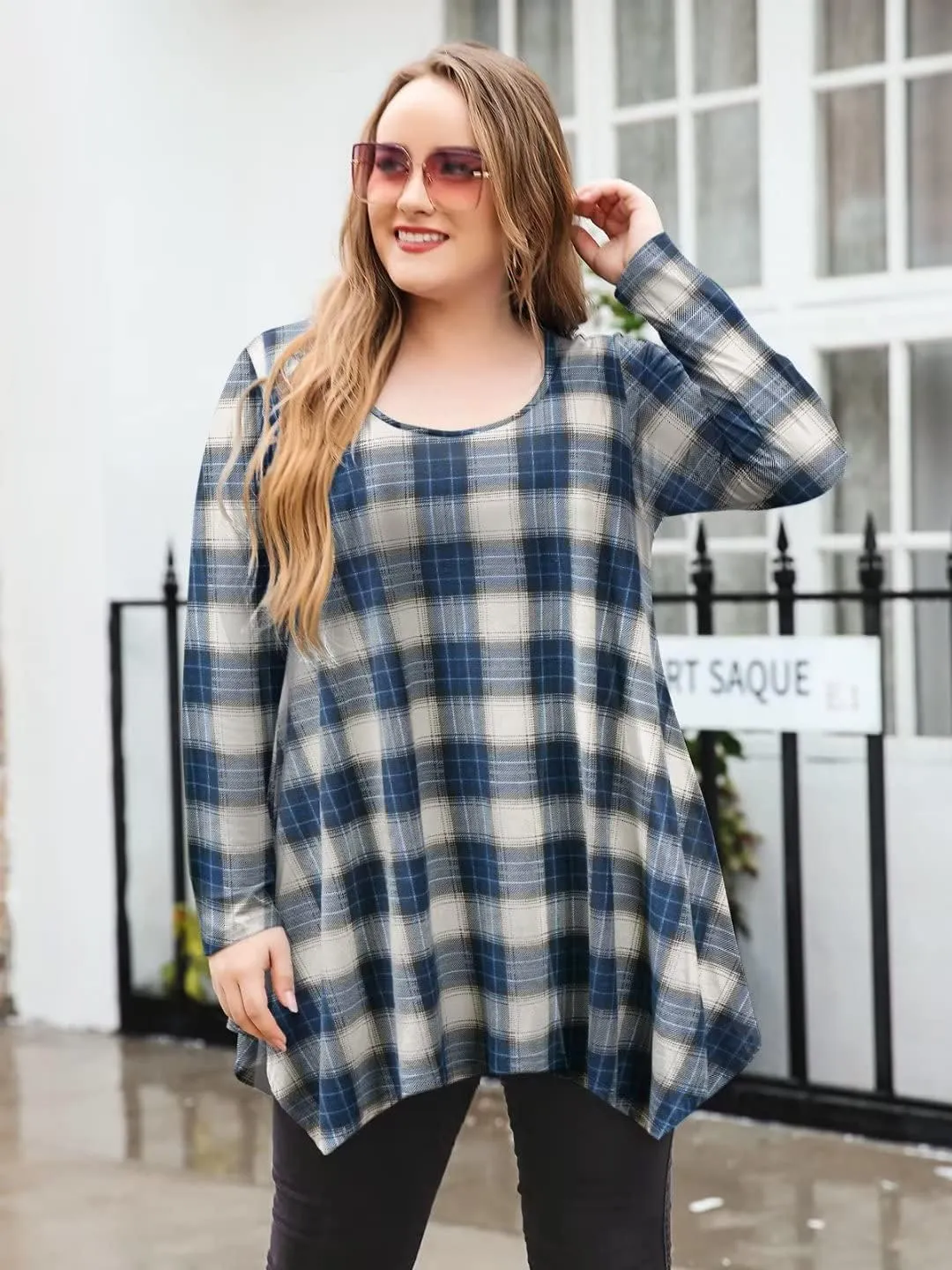 LARACE Womens Long Sleeve Flattering Comfy Tunic Loose Fit Flowy Top