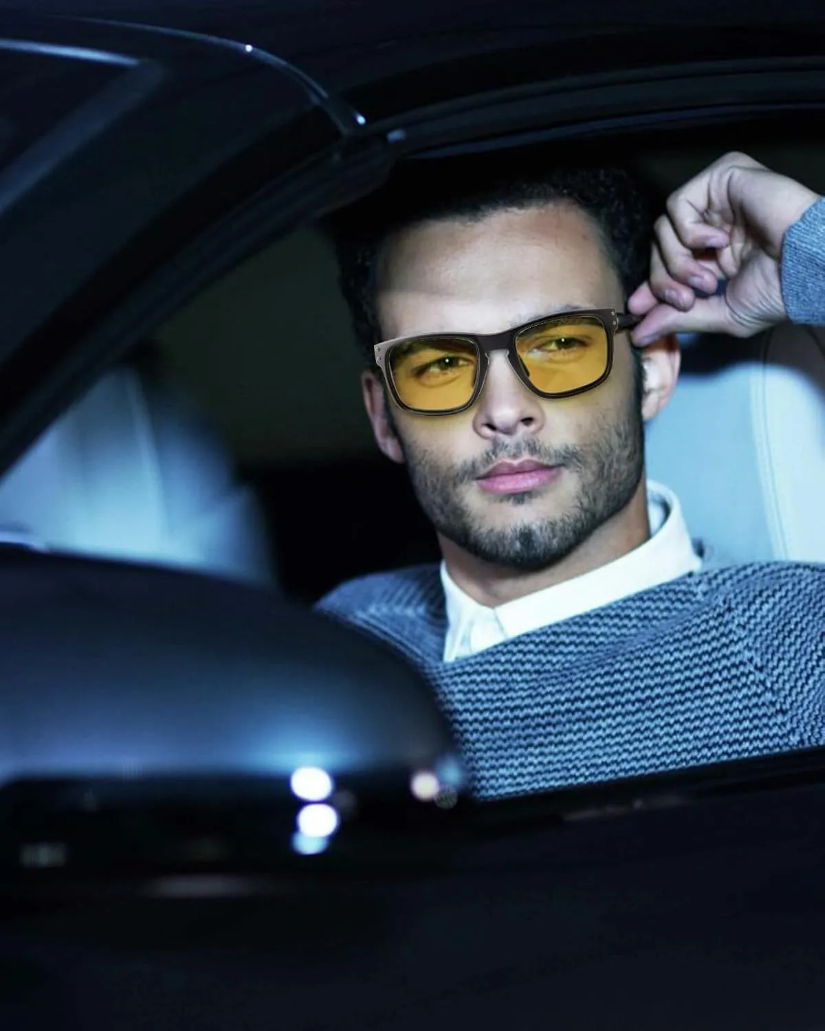Night Driving Glasses for Men Women, Classic Square Sunglasses Anti Glare Polarized HD Night Vision Glasses