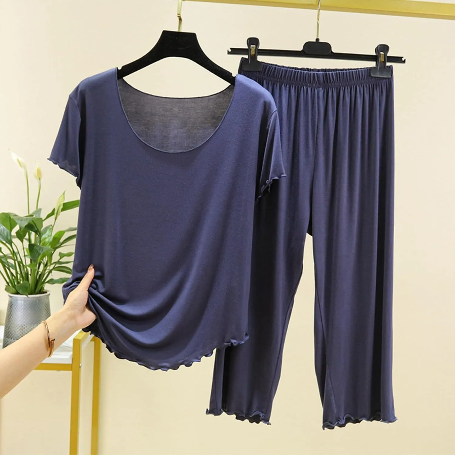 Pajamas Set for Women Pack of 2 Short Sleeve Tops and Soft Capri Pants Sets Summer Cooling Sleepwear Pjs Outfits