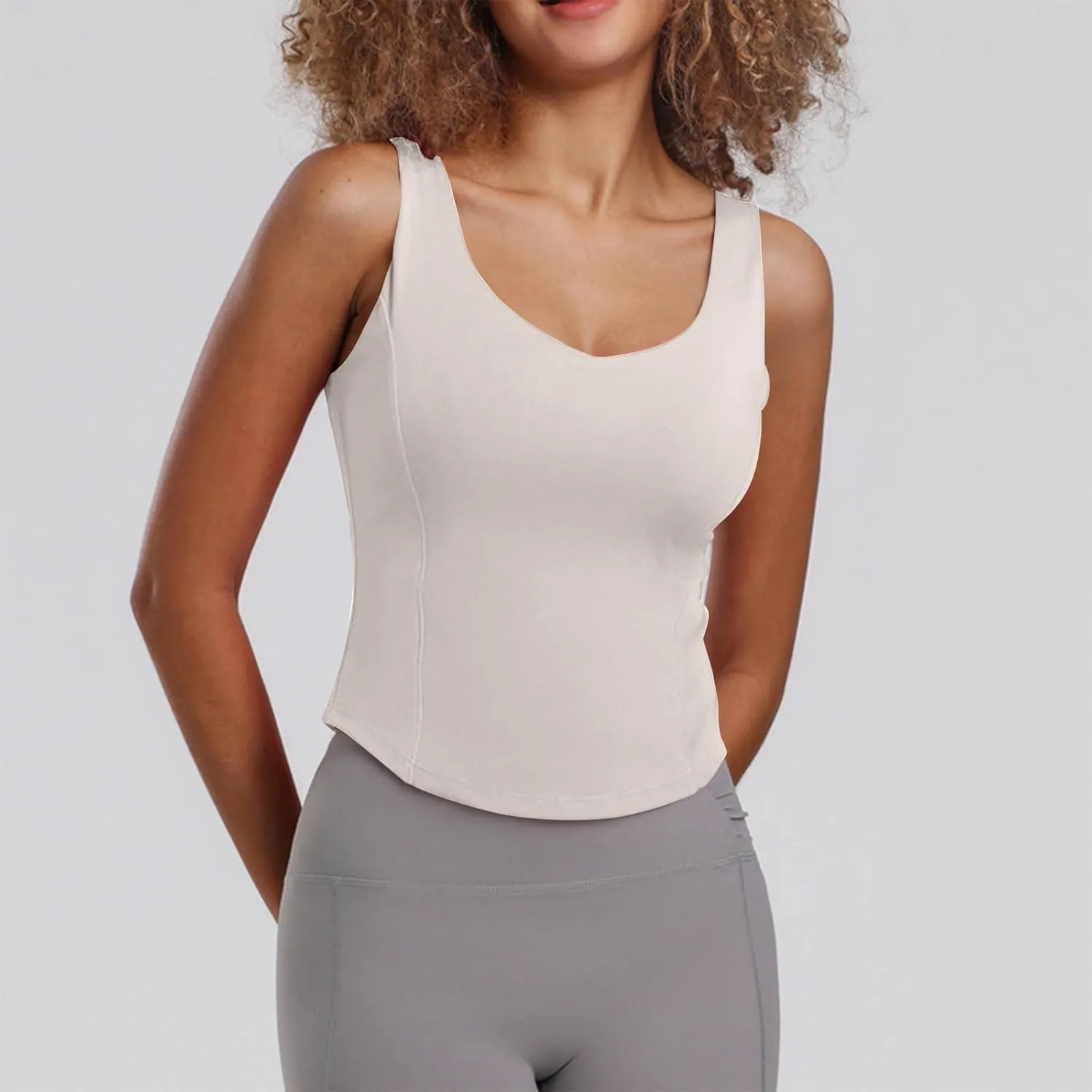 Tank Top with Built in Bra Women's 2025 Summer Workout Tanks U Neck Athletic Basic Comfy Undershirts for Lounge