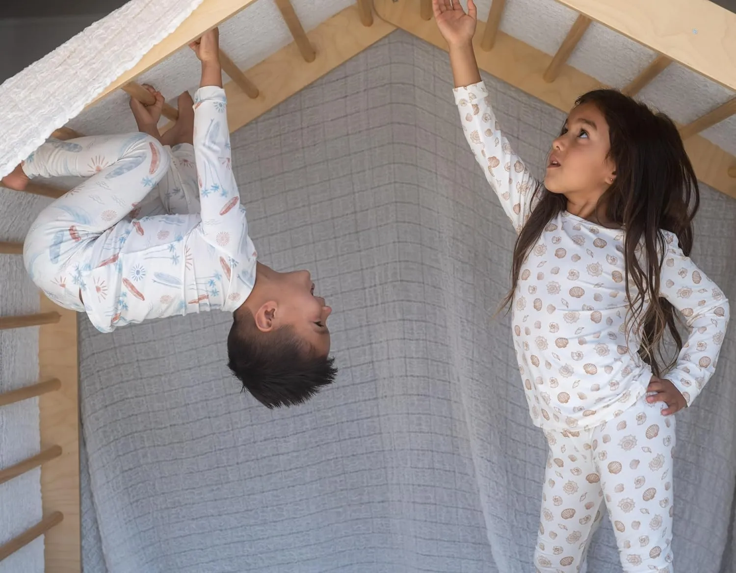 Two-Piece Pajama Sets in Organic Bamboo - Featuring 11 Signature Prints