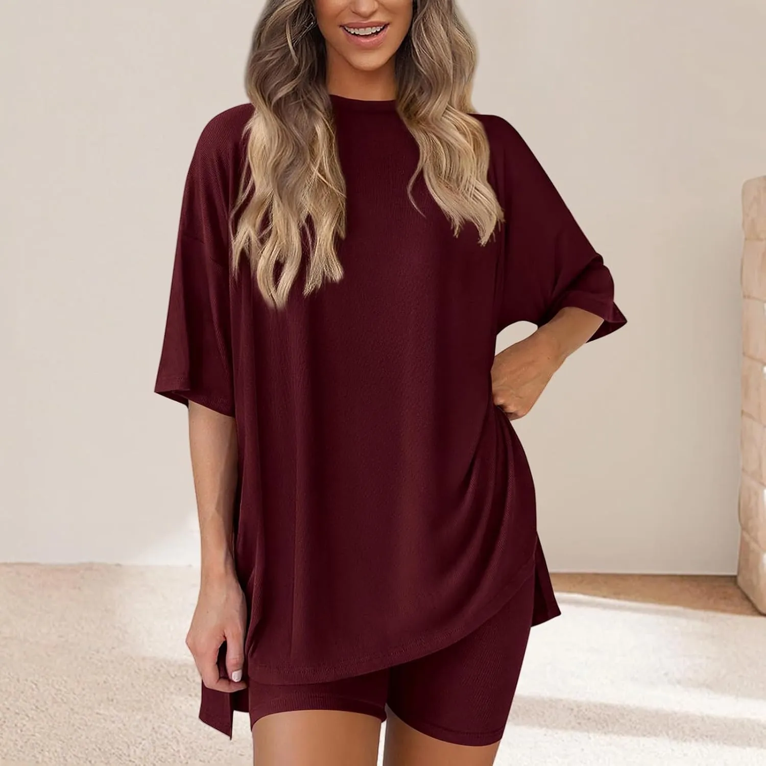 Womens 2 Piece Lounge Set 2025 Oversized T-Shirt And Shorts Casual Beach Vacation Outfits Summer Sweatsuits Tracksuit
