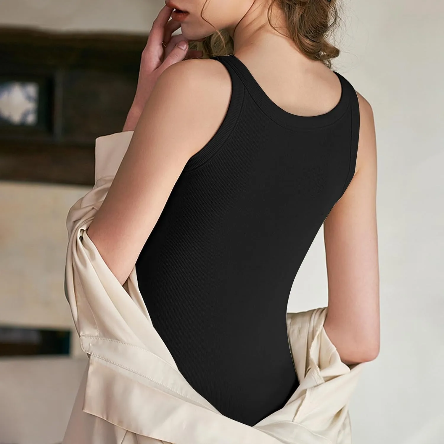Women's Spaghetti Strap Tank Top with Built in Bra U Neck Lightweight Soft Basic Shirts Seamless Lounge Casual Tanks